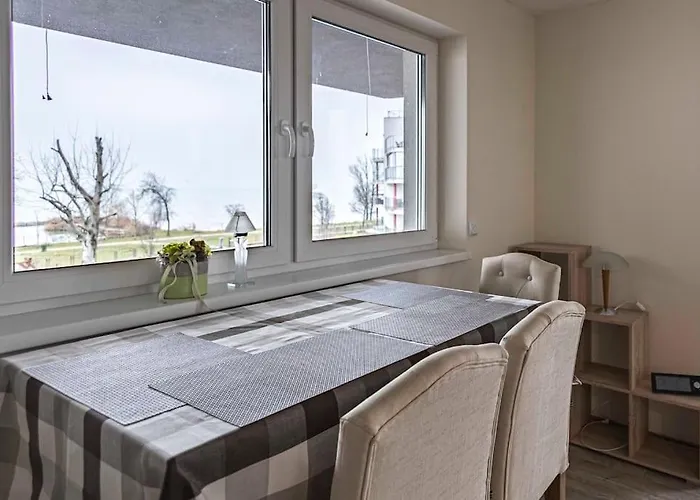 Silver Seaside شقة